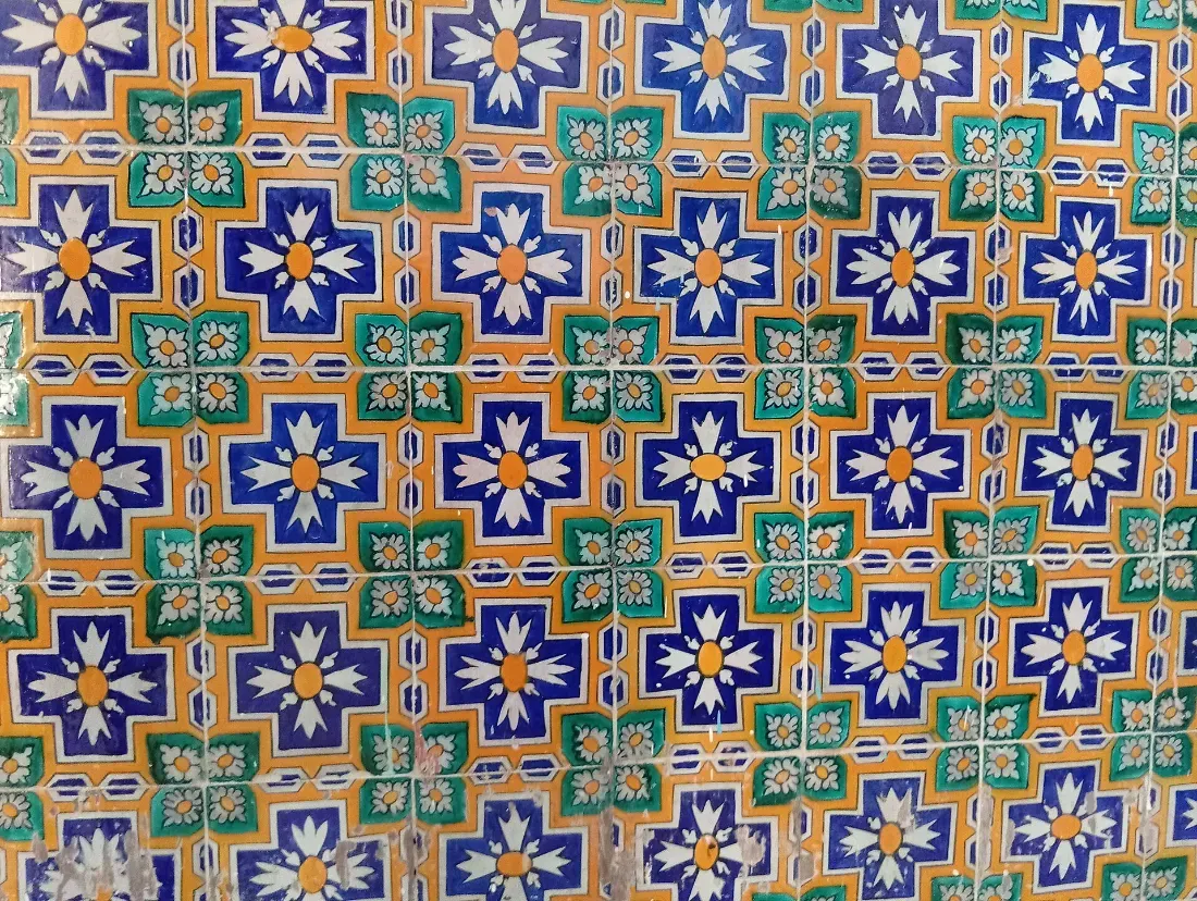 کاشی سرامیکی لعاب‌دار